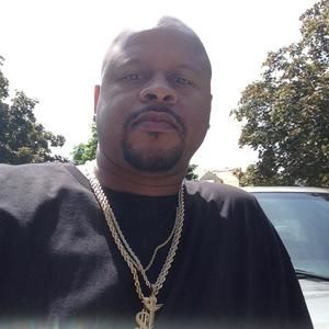 Meet your Posher, Deontee